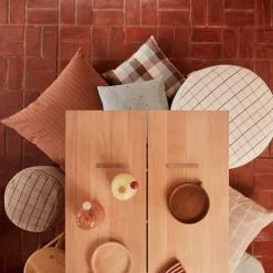 OYOY Living Design Coussin De Sol 100% Coton Organique 80x80cm -Maisons Du Monde Boutique coussin de sol 100 coton organique 80x80cm 1