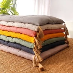 Enjoy Home Futon Repliable Avec Pompons En Jute Noir -Maisons Du Monde Boutique futon repliable avec pompons en jute noir 3