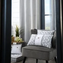 Home Maison Galette De Chaise Fleurie En Coton Recyclé Blanc Noir 38 X 38 9 Home Maison Galette De Chaise Fleurie En Coton Recyclé Blanc Noir 38 X 38 -Maisons Du Monde Boutique galette de chaise fleurie en coton recycle blanc noir 38 x 38 3