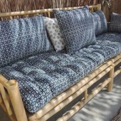 Casatera Matelas De Sol En Coton Imprimé Block Print Blanc Sur Fond Bleu -Maisons Du Monde Boutique matelas de sol en coton imprime block print blanc sur fond bleu 4