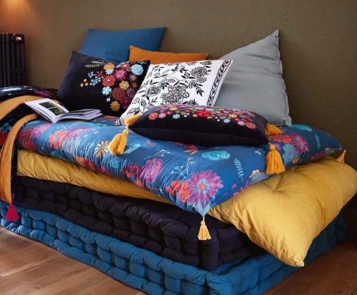 Maisons Du Monde Matelas De Sol En Coton Recyclé Bleu Pétrole Motif Floral 90x190 6 Maisons Du Monde Matelas De Sol En Coton Recyclé Bleu Pétrole Motif Floral 90x190 – Image 4