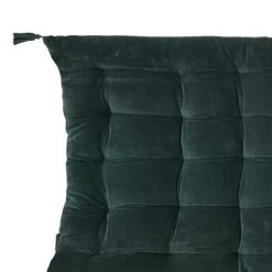 Home Maison Matelas De Sol En Velours Avec Pompons Vert 60 X 120 Cm -Maisons Du Monde Boutique matelas de sol en velours avec pompons vert 60 x 120 cm 1