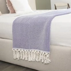 Febronie Plaid 130x170 Aubergine -Maisons Du Monde Boutique plaid 130x170 aubergine 4