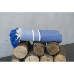 Febronie Plaid 130x170 Bleu Grec 13 Febronie Plaid 130x170 Bleu Grec -Maisons Du Monde Boutique plaid 130x170 bleu grec 5