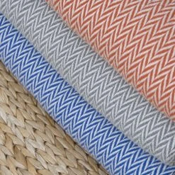 Febronie Plaid 130x170 Bleu Grec 11 Febronie Plaid 130x170 Bleu Grec -Maisons Du Monde Boutique plaid 130x170 bleu grec 9