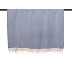 Febronie Plaid 130x170 Bleu Marine 11 Febronie Plaid 130x170 Bleu Marine -Maisons Du Monde Boutique plaid 130x170 bleu marine 3