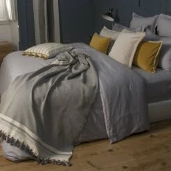 Febronie Plaid 130x170 Gris Moyen -Maisons Du Monde Boutique plaid 130x170 gris moyen 11