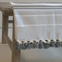 Febronie Plaid 130x170 Gris Perle -Maisons Du Monde Boutique plaid 130x170 gris perle 5