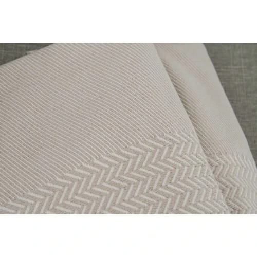 Febronie Plaid 130x170 Taupe Clair 7 Febronie Plaid 130x170 Taupe Clair – Image 5