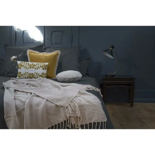 Febronie Plaid 130x170 Taupe Clair 6 Febronie Plaid 130x170 Taupe Clair – Image 4