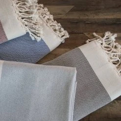 Febronie Plaid 130x170 Taupe / écru -Maisons Du Monde Boutique plaid 130x170 taupe ecru 5