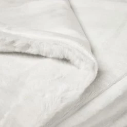 Madura Plaid 140x140 Cm Gris Arctique -Maisons Du Monde Boutique plaid 140x140 cm gris arctique 2