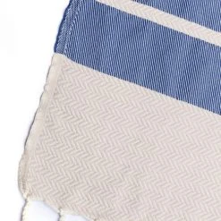 Febronie Plaid 160x250 Bleu Marine 11 Febronie Plaid 160x250 Bleu Marine -Maisons Du Monde Boutique plaid 160x250 bleu marine 8