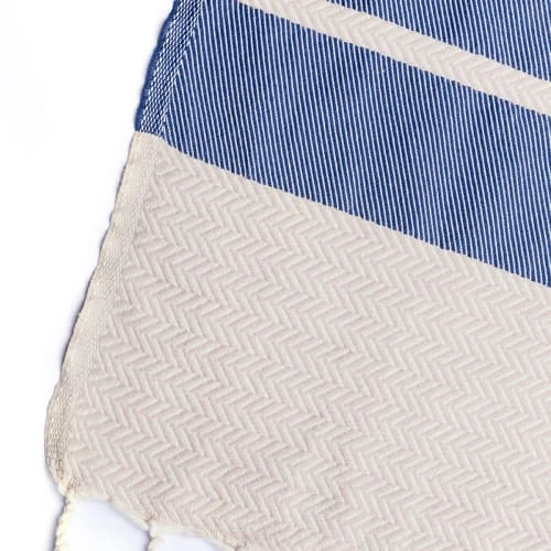 Febronie Plaid 160x250 Bleu Marine 6 Febronie Plaid 160x250 Bleu Marine – Image 4