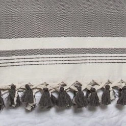 Febronie Plaid 160x250 Taupe -Maisons Du Monde Boutique plaid 160x250 taupe 3