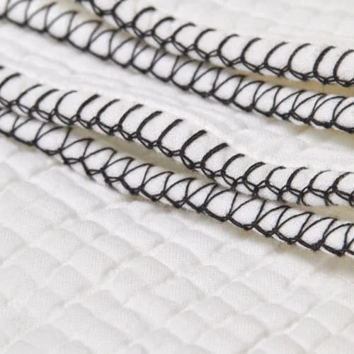 Madura Plaid 240x260 Cm Blanc Et Feston Noir 6 Madura Plaid 240x260 Cm Blanc Et Feston Noir – Image 4