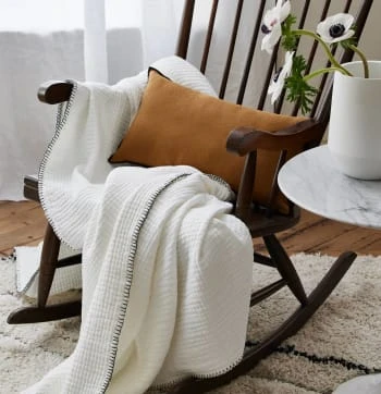 Madura Plaid 240x260 Cm Blanc Et Feston Noir 7 Madura Plaid 240x260 Cm Blanc Et Feston Noir – Image 5