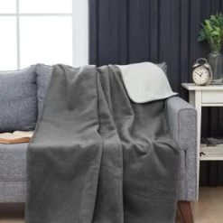 Sensei Maison Plaid Bi-face Chaud Framboise 130x170 Cm -Maisons Du Monde Boutique plaid bi face chaud anthracite 130x170 cm majya