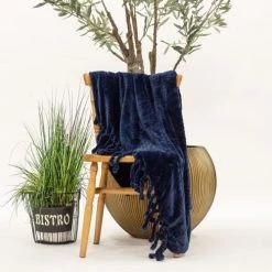 Dutch Decor Plaid Bleu Fleece 140x180 Cm Avec Motif -Maisons Du Monde Boutique plaid bleu fleece 140x180 cm avec motif 2