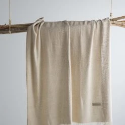 Naf Naf Plaid En Coton Beige 130x170 -Maisons Du Monde Boutique plaid en coton beige 130x170 4