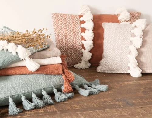 Maisons Du Monde Plaid En Coton Recyclé Terracotta Avec Pompons 160x210 6 Maisons Du Monde Plaid En Coton Recyclé Terracotta Avec Pompons 160x210 – Image 4