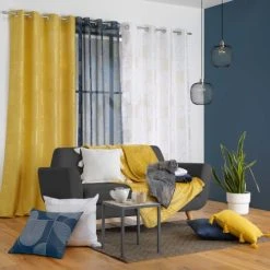 Home Maison Plaid En Flanelle Impressions Métallisées Polyester Blanc/or 150 X 125 -Maisons Du Monde Boutique plaid en flanelle impressions metallisees polyester blanc or 150 x 125 3