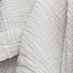 Blanc Cerise Plaid En Gaze De Coton 130x170cm Blanc Craie -Maisons Du Monde Boutique plaid en gaze de coton 130x170cm blanc craie 2