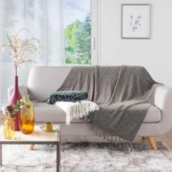 Home Maison Plaid Frangé En Chenille Polyester Taupe 150 X 125 -Maisons Du Monde Boutique plaid frange en chenille polyester taupe 150 x 125 3