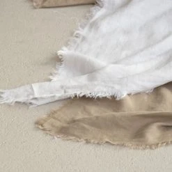 Febronie Plaid Grand Modèle 180x260 Blanc -Maisons Du Monde Boutique plaid grand modele 180x260 blanc 4