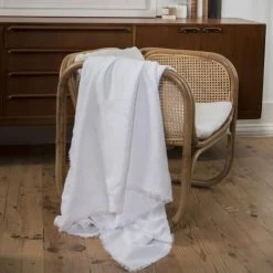 Febronie Plaid Grand Modèle 180x260 Blanc -Maisons Du Monde Boutique plaid grand modele 180x260 blanc 5