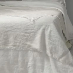 Febronie Plaid Grand Modèle 180x260 Moutarde -Maisons Du Monde Boutique plaid grand modele 180x260 nuage hortense