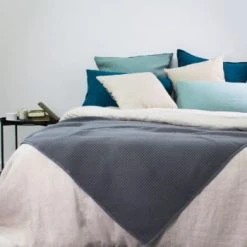 Garnier-Thiebaut Plaid Gris 130x170 10 Garnier-Thiebaut Plaid Gris 130x170 -Maisons Du Monde Boutique plaid gris 130x170 santorin gris