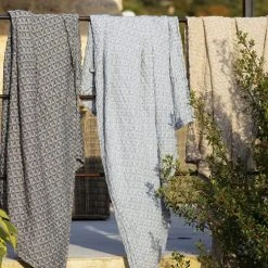 Garnier-Thiebaut Plaid Gris 155X130 -Maisons Du Monde Boutique plaid gris 155x130 3