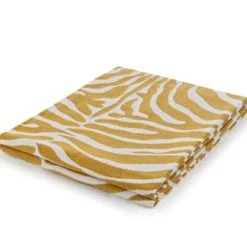 Magma Plaid Jacquard Safran 180x140cm -Maisons Du Monde Boutique plaid jacquard safran 180x140cm 2