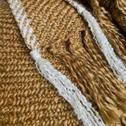 Malagoon Plaid Jaune Miel 125x150 -Maisons Du Monde Boutique plaid jaune miel 125x150 3