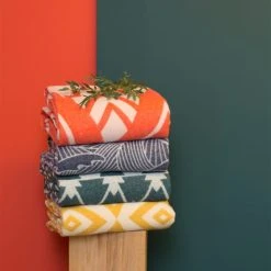 Maison Jean-Vier Plaid Orange 130x186 -Maisons Du Monde Boutique plaid orange 130x186 4