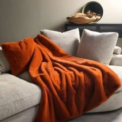 Dutch Decor Plaid Rouge Fausse Fourrure 140x180 Cm Uni -Maisons Du Monde Boutique plaid orange fausse fourrure 140x180 cm uni zinzi