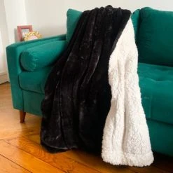 Le Comptoir De La Plage Plaid Polaire Doublé Imitation "Lapin" Noir 130x170cm