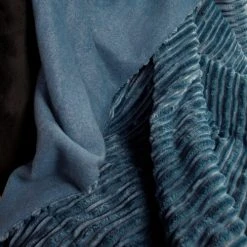 TODAY Plaid Uni En Polyester Bleu 125x150 Cm -Maisons Du Monde Boutique plaid uni en polyester bleu 125x150 cm 2