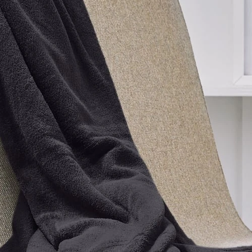 TODAY Plaid Uni En Polyester Gris Anthracite 125x150 Cm 5 TODAY Plaid Uni En Polyester Gris Anthracite 125x150 Cm – Image 3