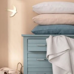 Essix Plaid Uni Texturé En Jacquard De Coton Greige 130x220 -Maisons Du Monde Boutique plaid uni texture en jacquard de coton greige 130x220 poeme