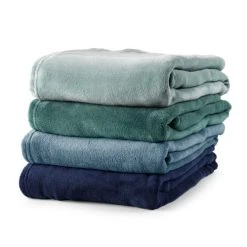 Dutch Decor Plaid Vert Fleece 150x200 Cm Uni -Maisons Du Monde Boutique plaid vert fleece 150x200 cm uni 3