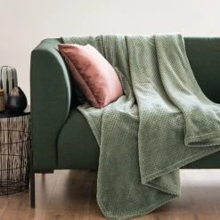 Maisons Du Monde Plaid Vert Kaki à Motifs 150x230 -Maisons Du Monde Boutique plaid vert kaki a motifs 150x230 1000 8 3 195491 1